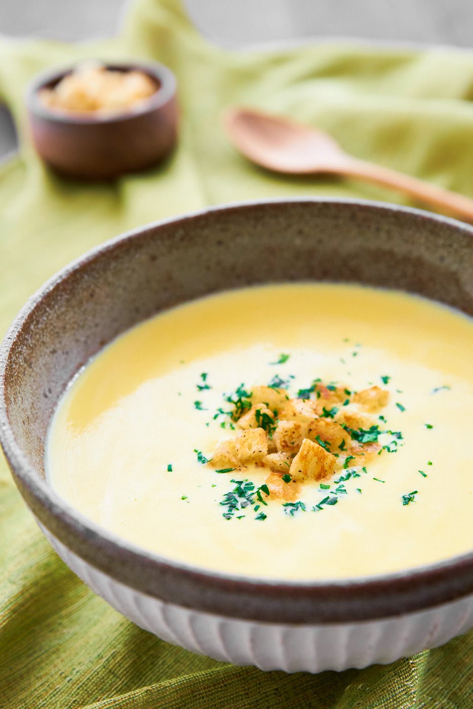 Loaded with fresh sweet corn in a rich velvety soup, this Japanese Corn Potage comes together from just a handful of ingredients. Serve it hot or chilled.