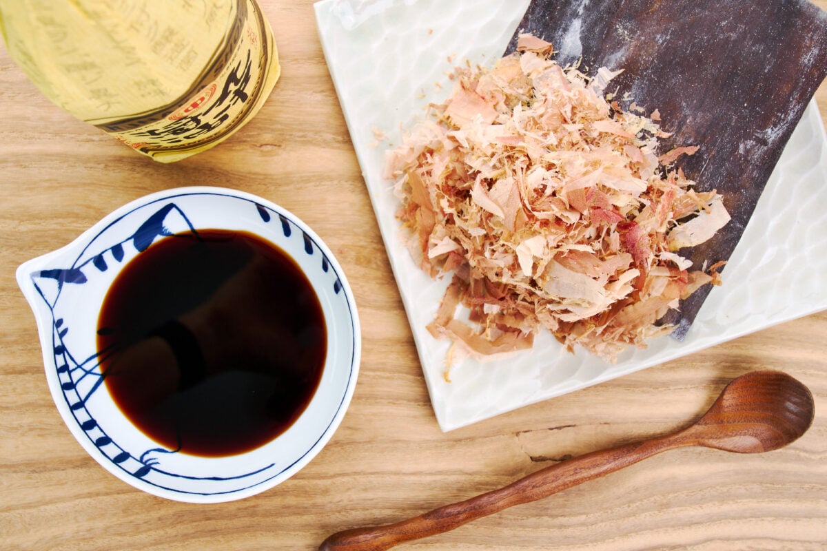 Dashi shoyu is an easy Japanese condiment made by infusing soy sauce with katsuobushi and konbu.