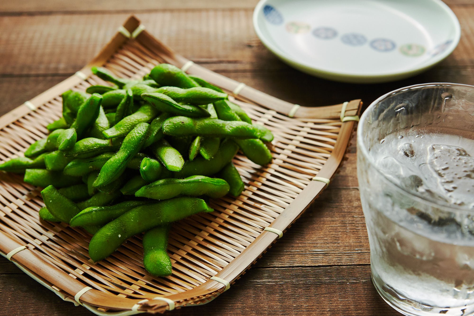 Edamame are just immature soy beans that have been boiled and salted. Here's an easy recipe for preparing this Japanese appetizer.