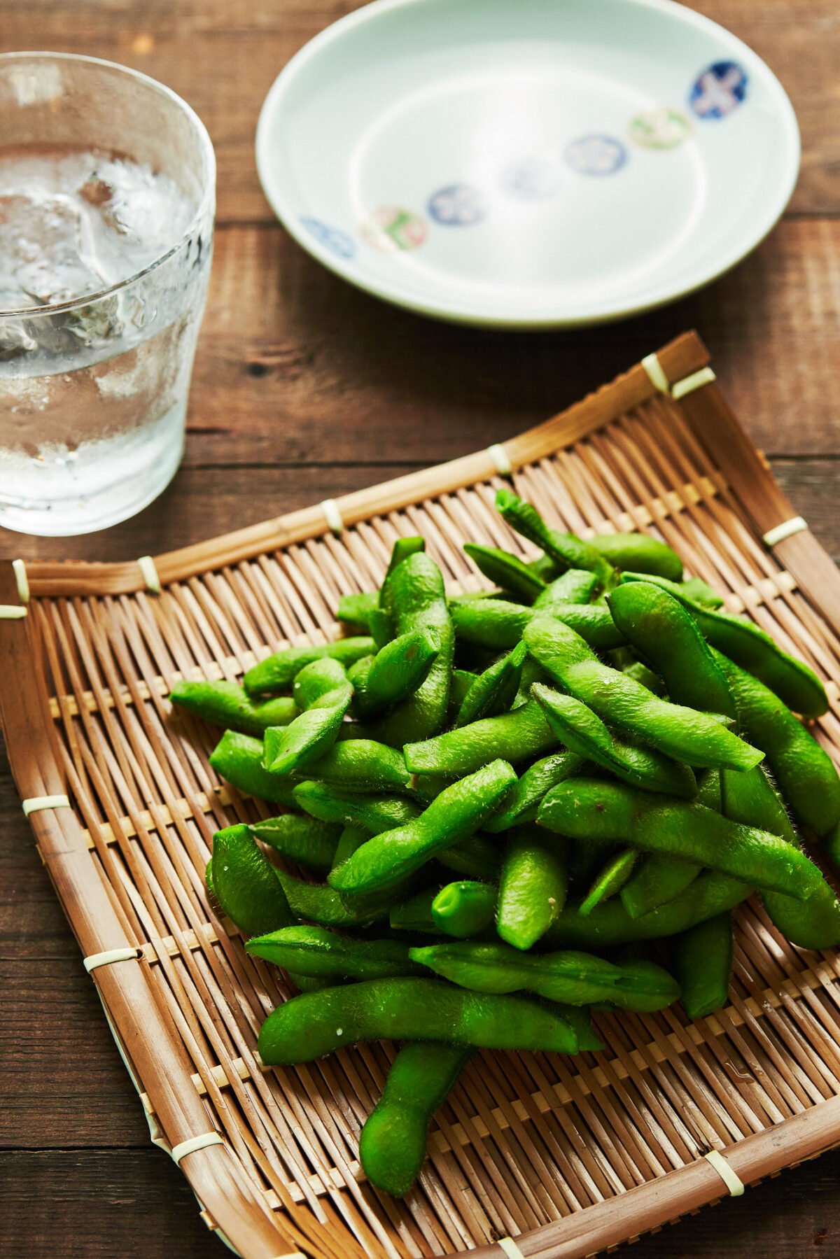 Edamame are an easy nutritious Japanese appetizer that come together in a matter of minutes. Here's a recipe for the best way to prepare these green summer treats.