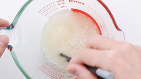 Mixing dashi with starch and salt.