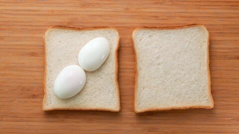 Japanese sandwich bread topped with a halved egg.