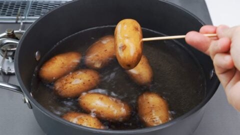 Boiling potatoes for korokke.