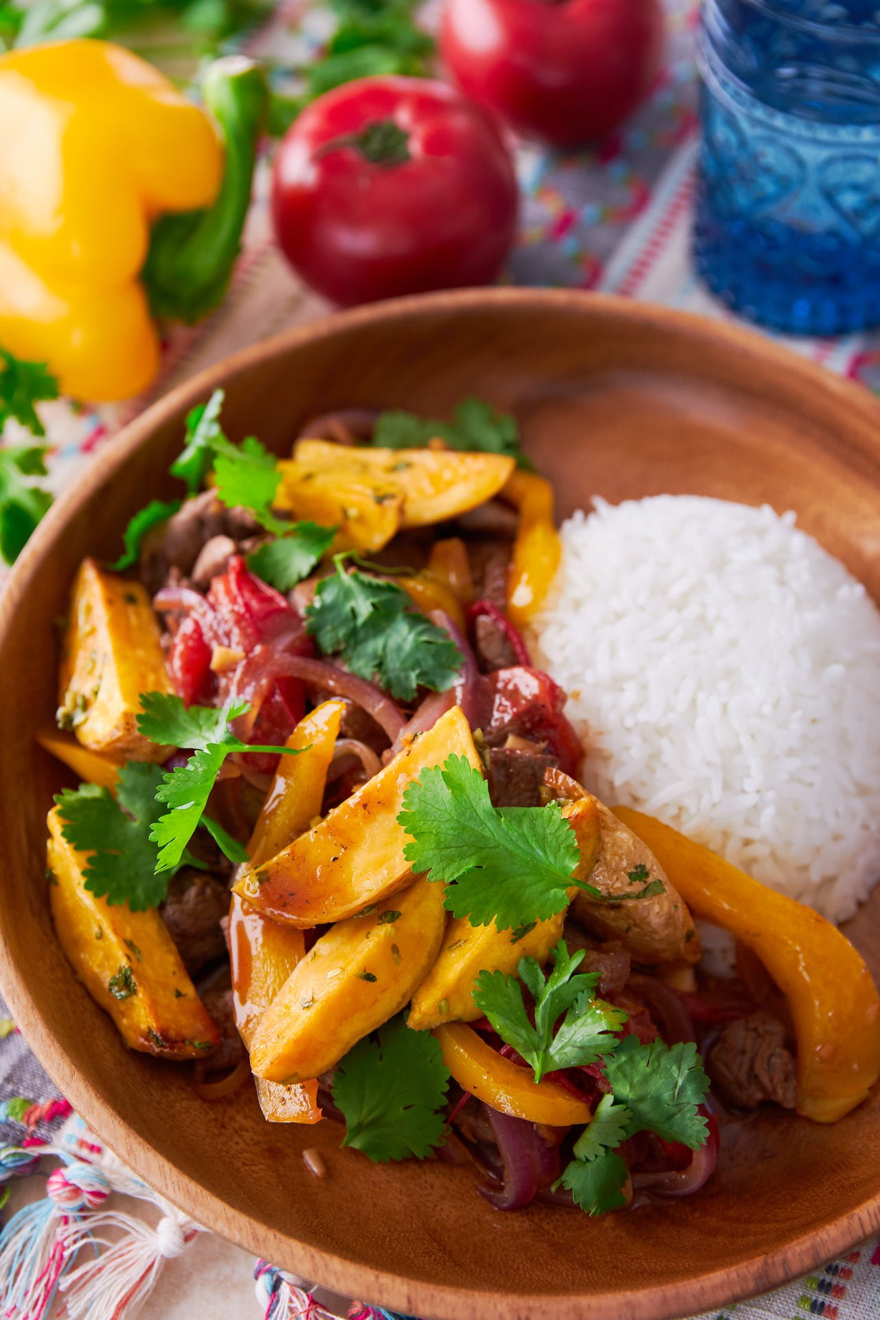 With tender beef stir-fried with garlic, onions, peppers, and tomatoes, Lomo Saltado is an awesome mashup of Peruvian and Chinese cuisine. Topped with crisp French fries, it's irresistibly good!