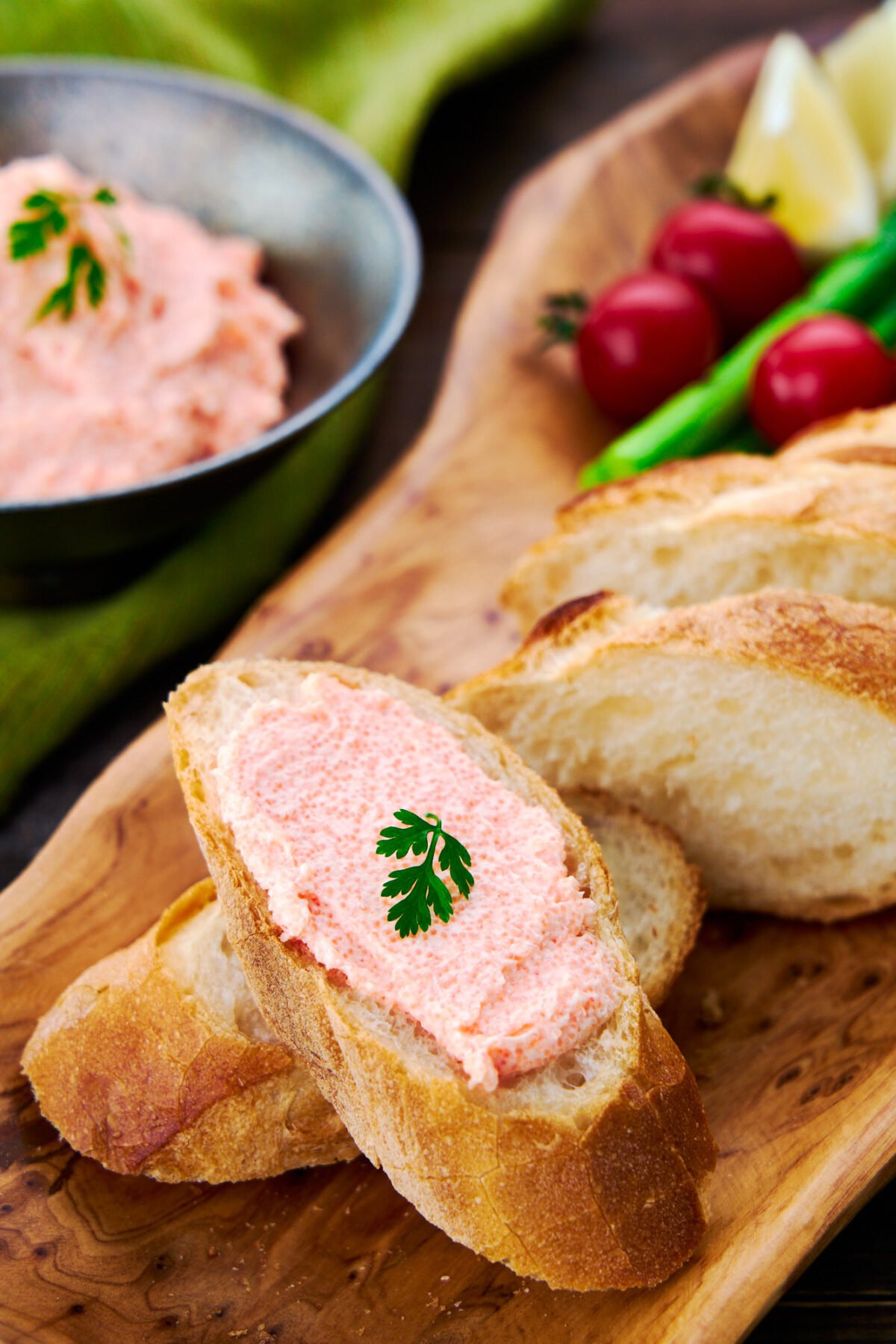 This easy and delicious 4-ingredient spread for bread and veggies made with spicy cod roe (mentaiko) is like the Japanese version of Taramasalata.