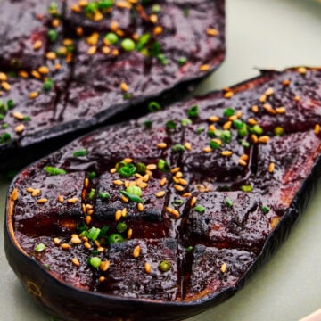 Nasu dengaku is a mouthwatering Japanese eggplant dish made by glazing oven-roasted eggplant with a sweet, nutty miso sauce.