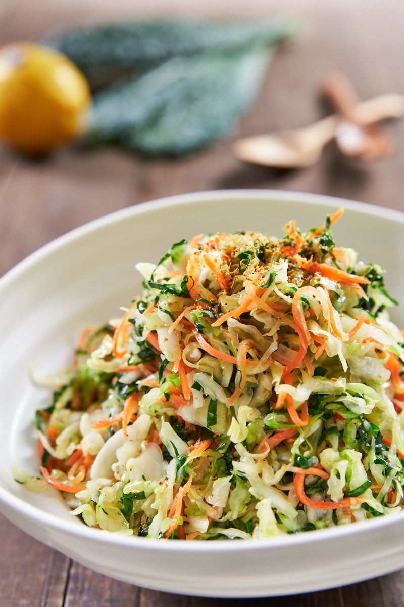 The best no-mayo coleslaw. With cabbage, carrots and kale dressed with a tangy lemon and fennel dressing, this refreshing side-salad is easy, healthy and delicious!