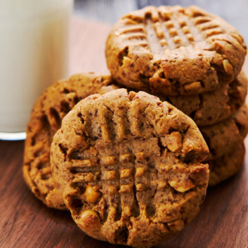 These easy delicious Peanut Butter Cookies come together in minutes from just a handful of ingredients and yet they're pack with protein and mouthwateringly good.