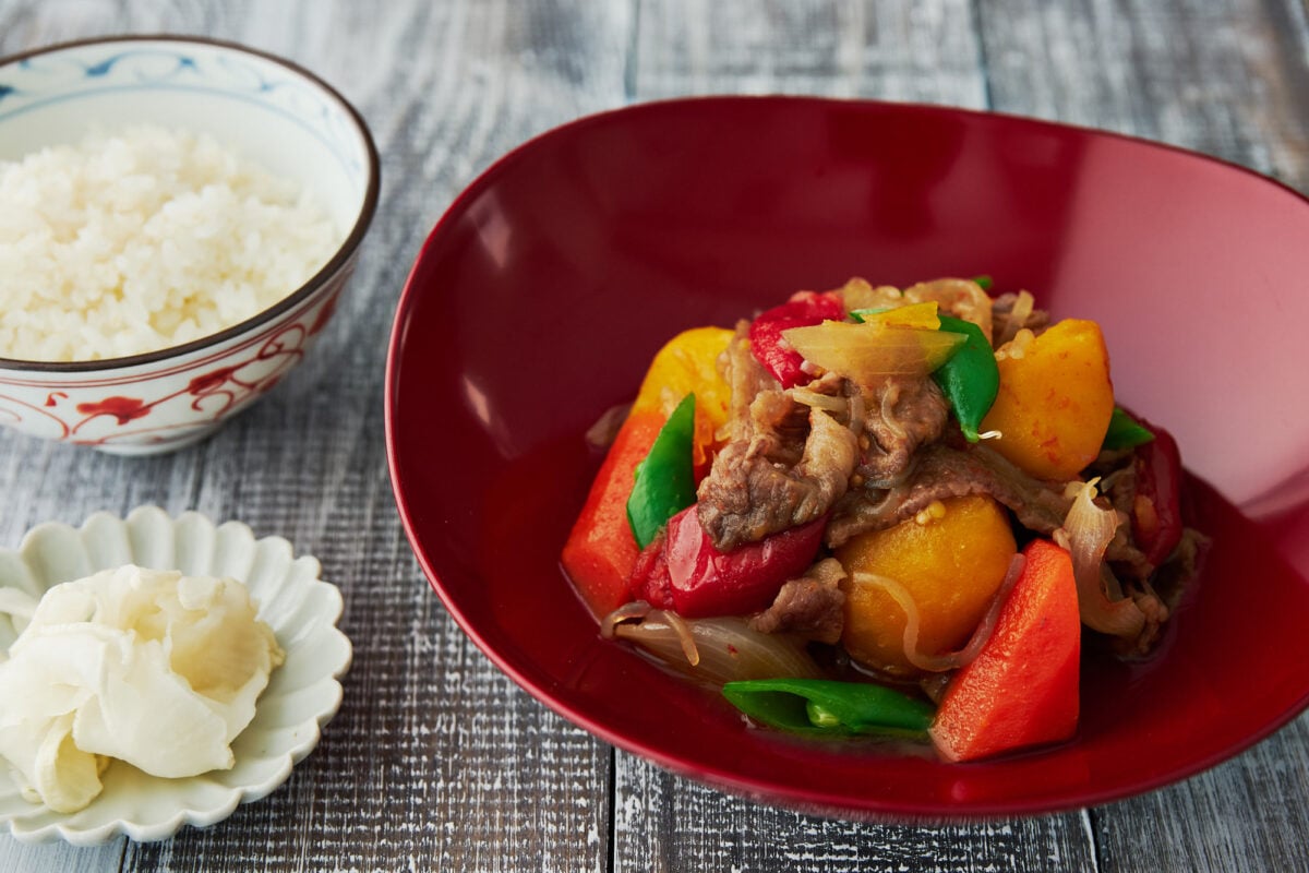 With thinly sliced beef cooked together with potatoes and carrots, Nikujaga (literally "meat and potatoes") is an easy Japanese Stew comes together in under 30 minutes.