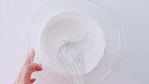 Whisk the dry ingredients for the mochi together.