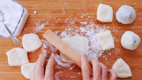 Roll out the mochi into a 3-inch disc using a small rolling pin.