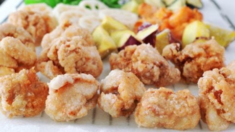 Fried chicken and vegetables for sweet and sour chicken.