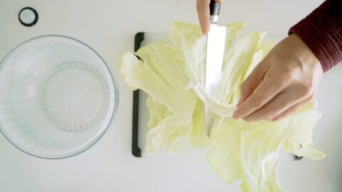 Removing the tough stem from cabbage for Tonkatsu