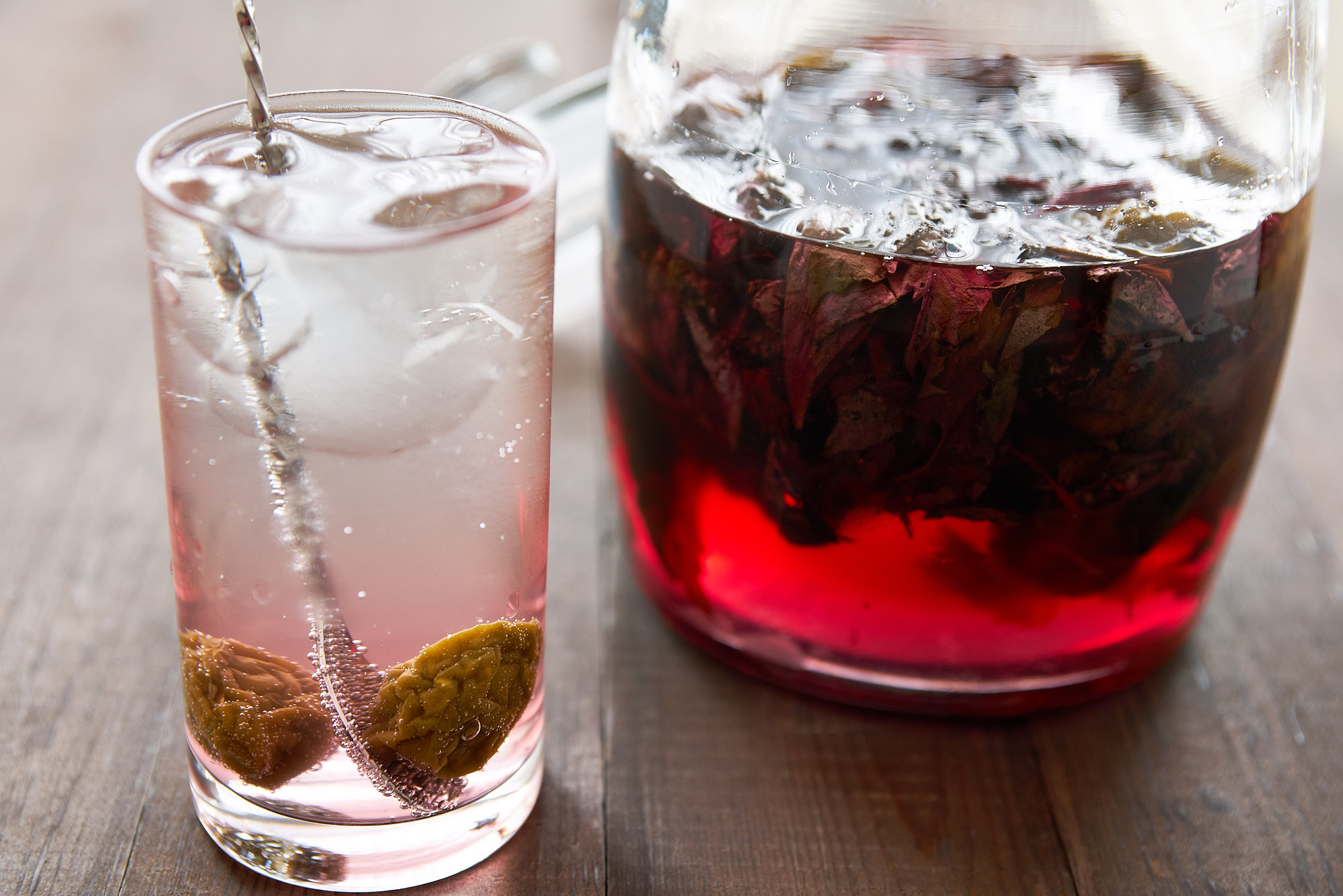 Sparkling ume juice with red shiso.