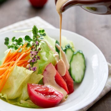 This creamy Japanese-style sesame wafu dressing is just like the ones at restaurants.